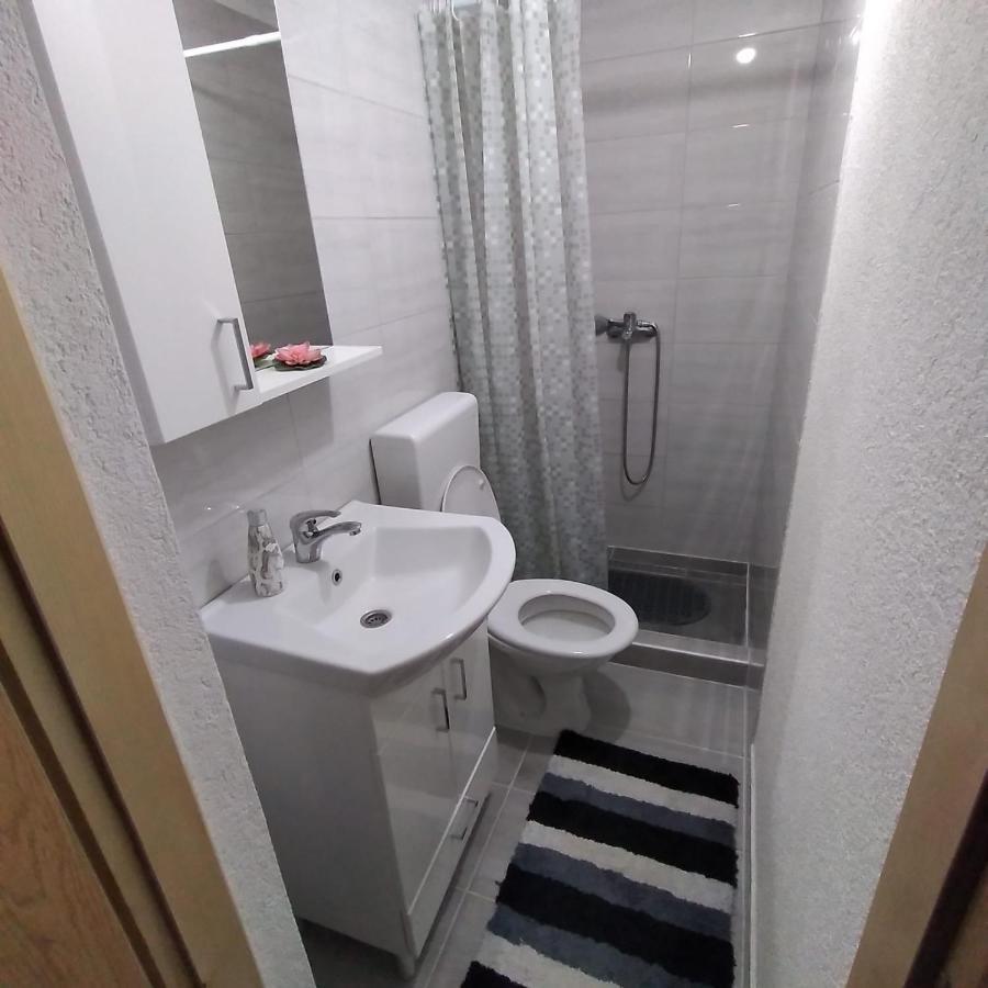 Iva Apartmani Яйце Экстерьер фото