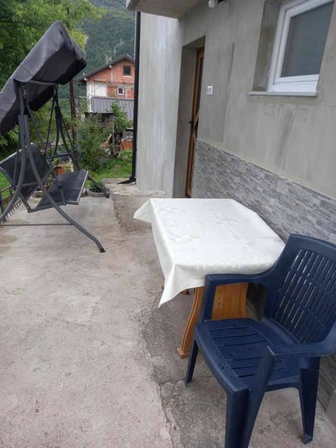 Iva Apartmani Яйце Экстерьер фото