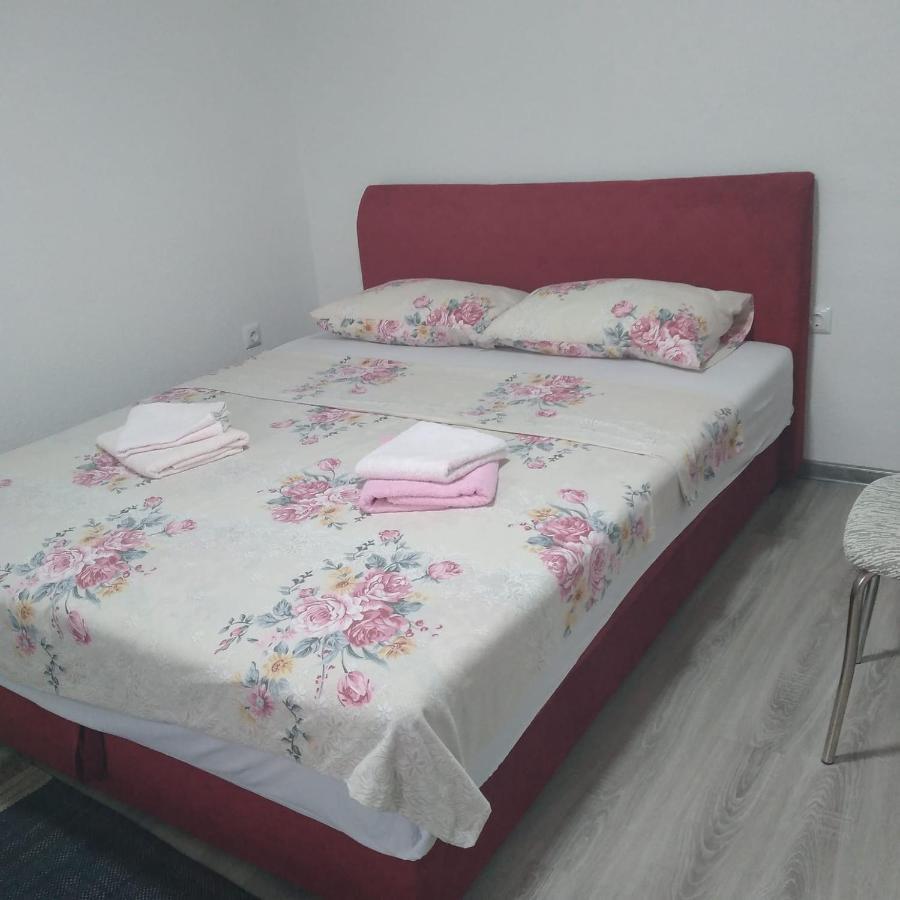 Iva Apartmani Яйце Экстерьер фото