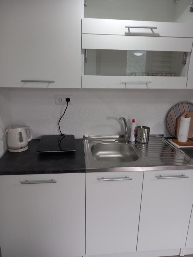 Iva Apartmani Яйце Экстерьер фото